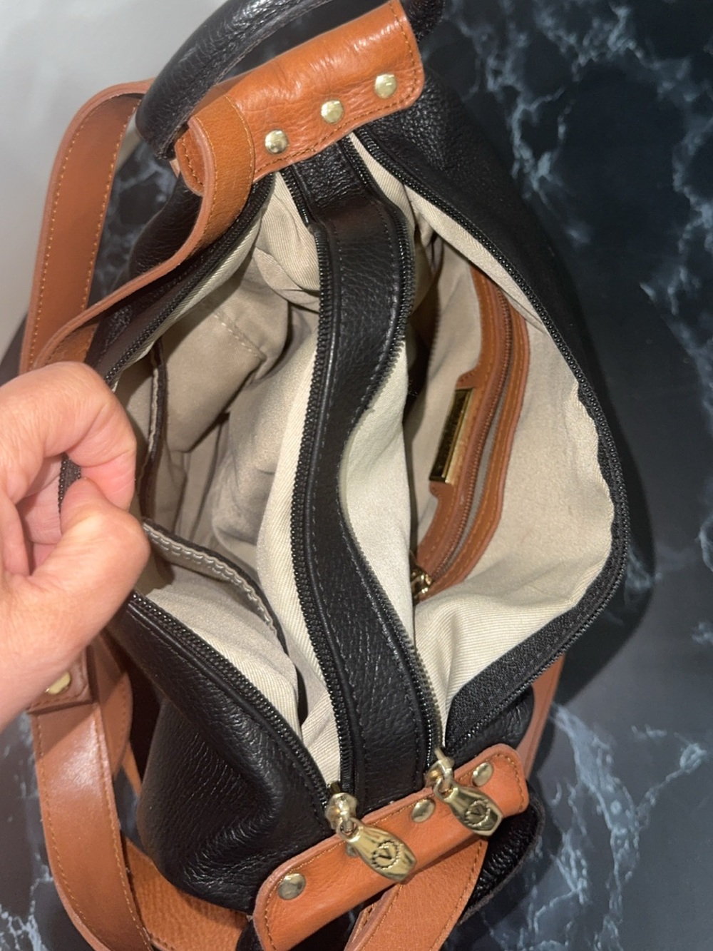 Valentina Pebbled Genuine Leather Black Bucket Sling Bag Backpack AUTHENTIC - Picture 15 of 15